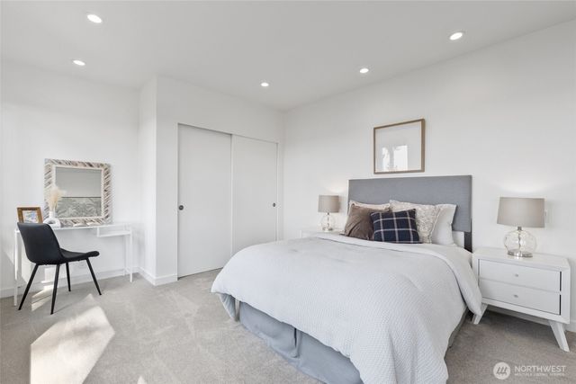 2003 82nd Avenue SE, Mercer Island, WA 98040