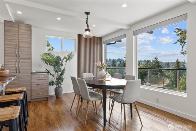 2003 82nd Avenue SE, Mercer Island, WA 98040