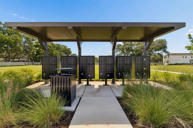 2021 AMELIA BAY PLACE, Valrico, FL 33596