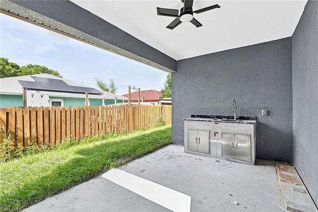 2983 Dunbar AVE, Fort Myers, FL 33916