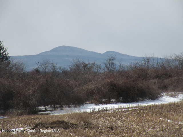 132 Lockwood Road, Hudson, NY 12534