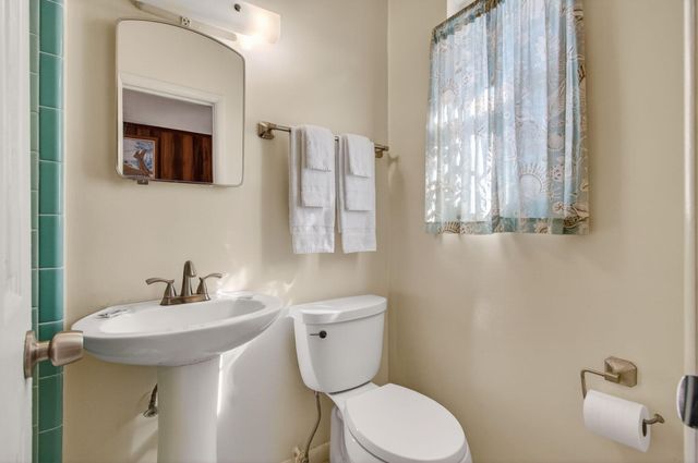 704 N Dixie Highway, Lantana, FL 33462