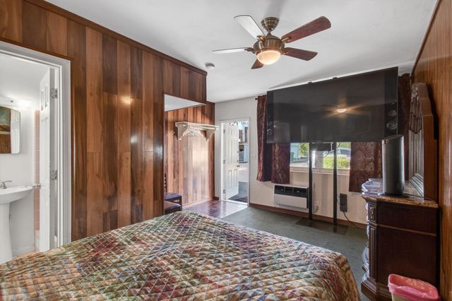 704 N Dixie Highway, Lantana, FL 33462