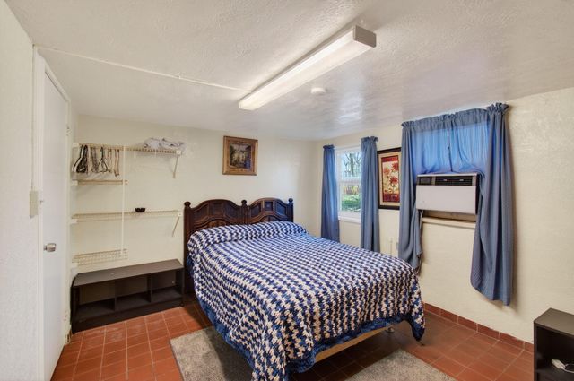 704 N Dixie Highway, Lantana, FL 33462