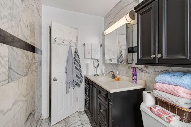 704 N Dixie Highway, Lantana, FL 33462