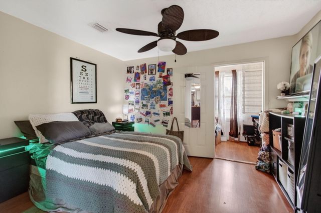 704 N Dixie Highway, Lantana, FL 33462