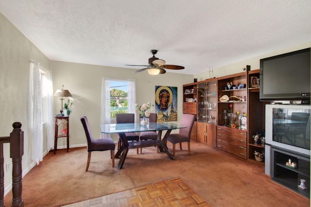 704 N Dixie Highway, Lantana, FL 33462