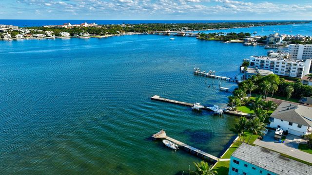 704 N Dixie Highway, Lantana, FL 33462