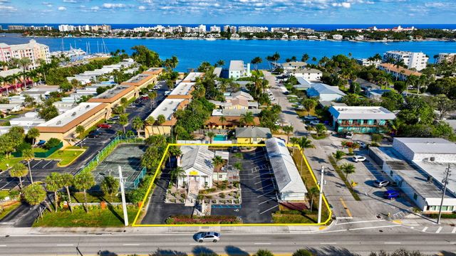 704 N Dixie Highway, Lantana, FL 33462