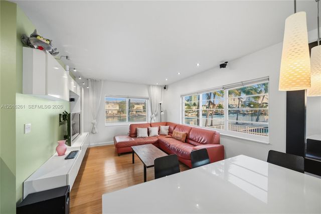 7207 Bay Dr 21, Miami Beach, FL 33141