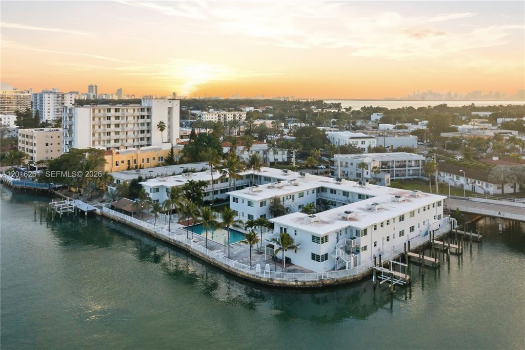 7207 Bay Dr 21, Miami Beach, FL 33141