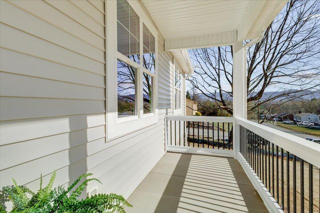 266 Fairfield LN, Troutville, VA 24175