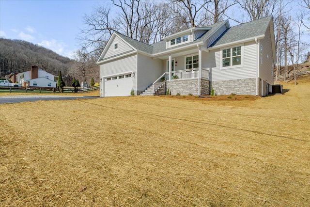 266 Fairfield LN, Troutville, VA 24175