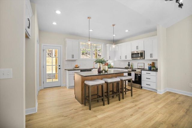 266 Fairfield LN, Troutville, VA 24175