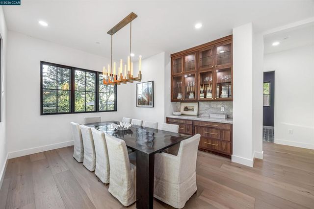 1570 Rancho View Dr, Lafayette, CA 94549