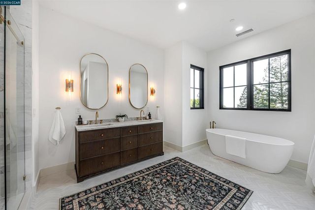 1570 Rancho View Dr, Lafayette, CA 94549