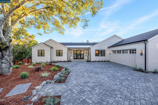 1570 Rancho View Dr, Lafayette, CA 94549