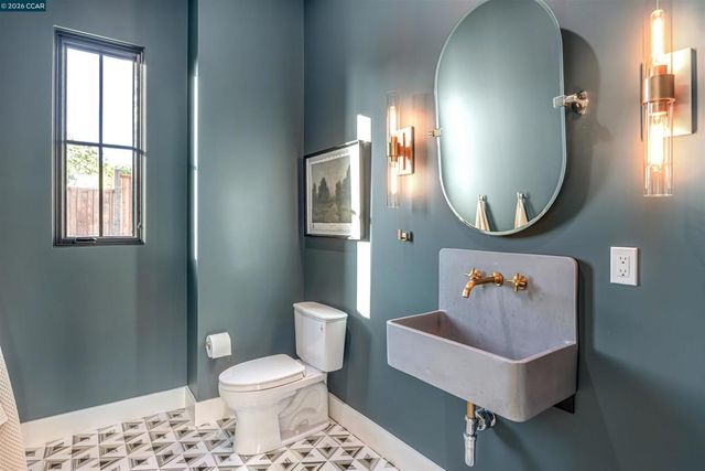 1570 Rancho View Dr, Lafayette, CA 94549