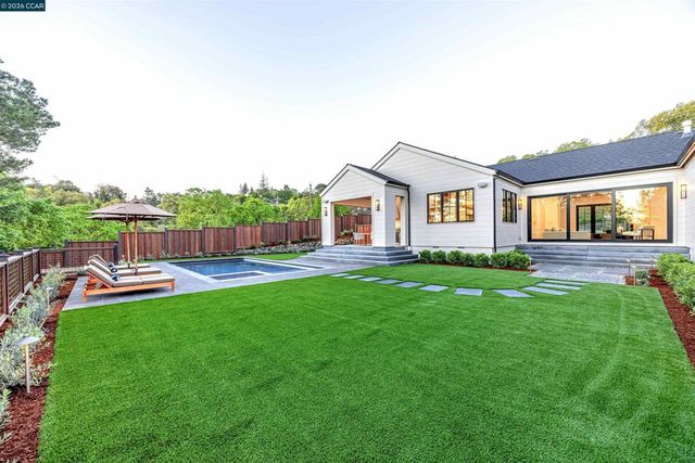 1570 Rancho View Dr, Lafayette, CA 94549