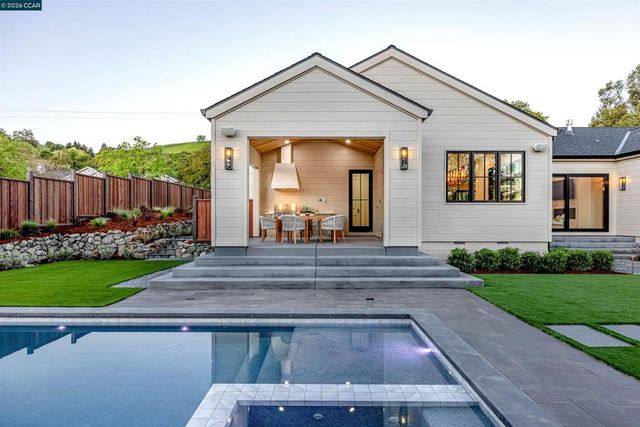 1570 Rancho View Dr, Lafayette, CA 94549