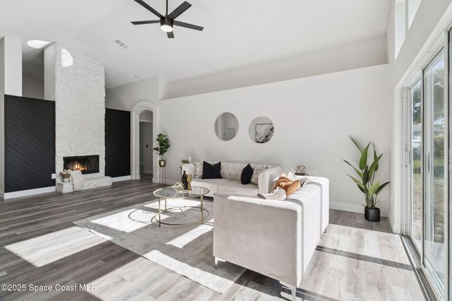 2300 Rhinehart Road SE, Palm Bay, FL 32909