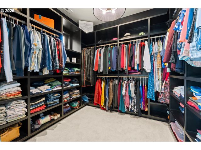 19151 MARLIN Ct, Lake Oswego, OR 97035