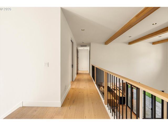 19151 MARLIN Ct, Lake Oswego, OR 97035