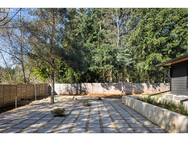 19151 MARLIN Ct, Lake Oswego, OR 97035