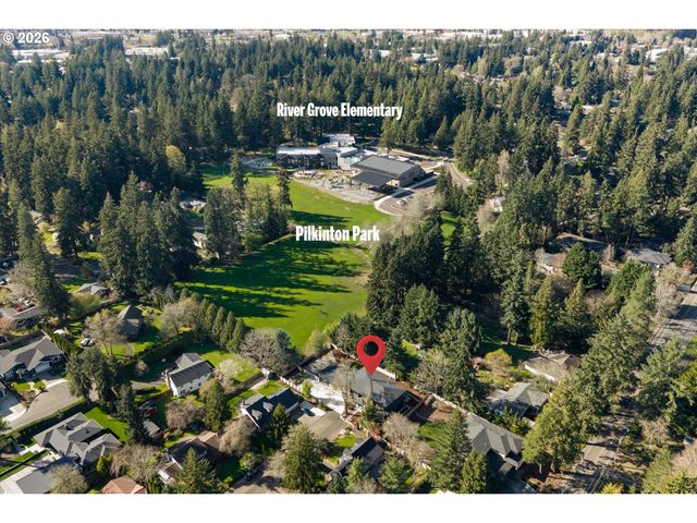 19151 MARLIN Ct, Lake Oswego, OR 97035