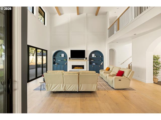 19151 MARLIN Ct, Lake Oswego, OR 97035