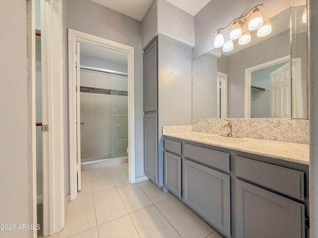 750 E NORTHERN Avenue 2030, Phoenix, AZ 85020