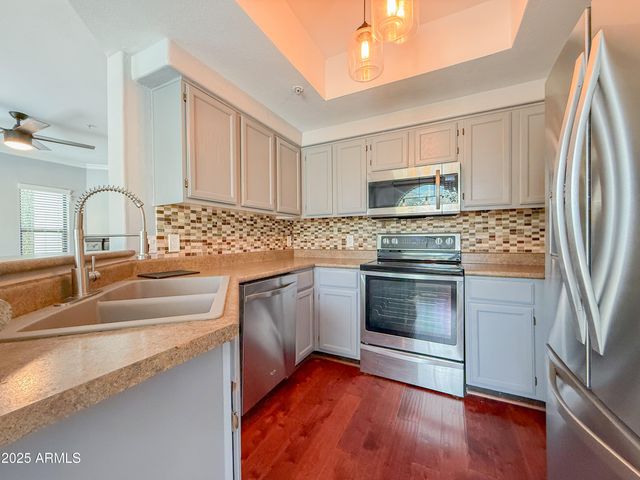 750 E NORTHERN Avenue 2030, Phoenix, AZ 85020