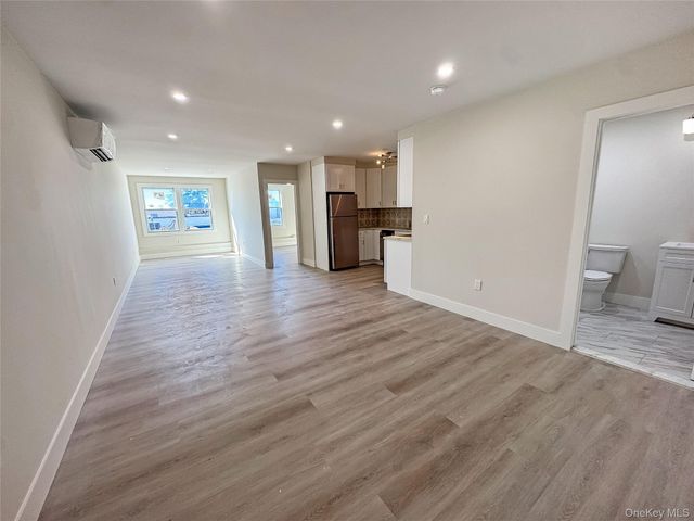 110 Jericho Turnpike, Mineola, NY 11501