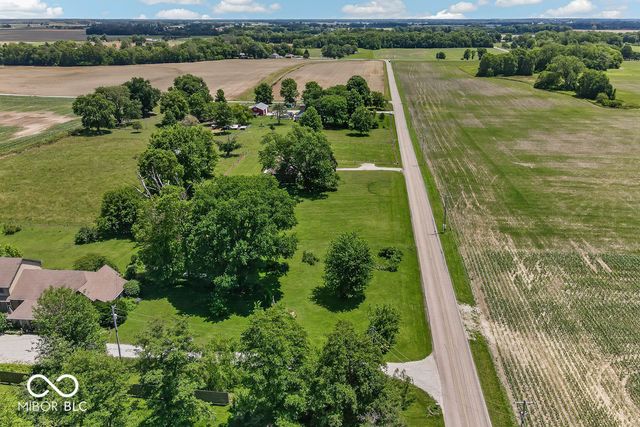 3562 E 600 N, Whiteland, IN 46184