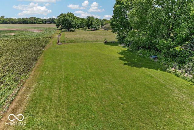 3562 E 600 N, Whiteland, IN 46184