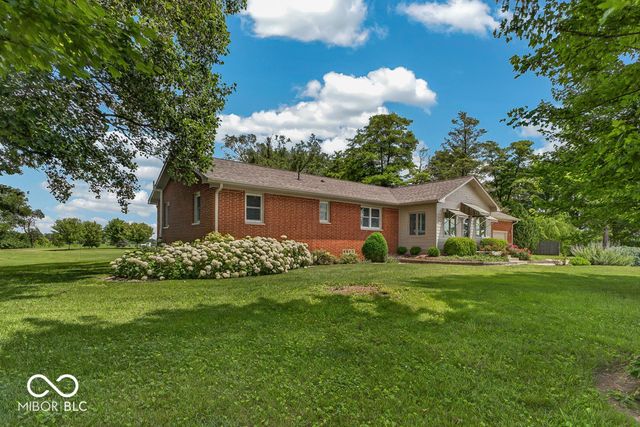 3562 E 600 N, Whiteland, IN 46184