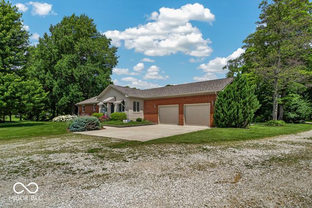 3562 E 600 N, Whiteland, IN 46184