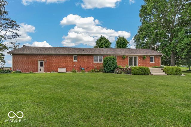 3562 E 600 N, Whiteland, IN 46184