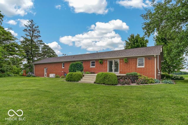 3562 E 600 N, Whiteland, IN 46184
