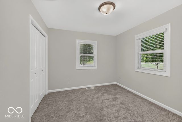 3562 E 600 N, Whiteland, IN 46184