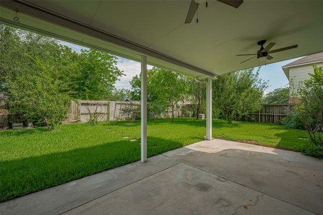 619 Bending Bough Dr, Spring, TX 77388