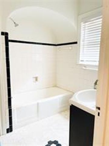 1849 W Main Street 15, Houston, TX 77098