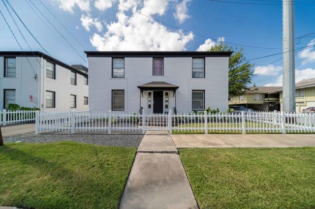 1849 W Main Street 15, Houston, TX 77098