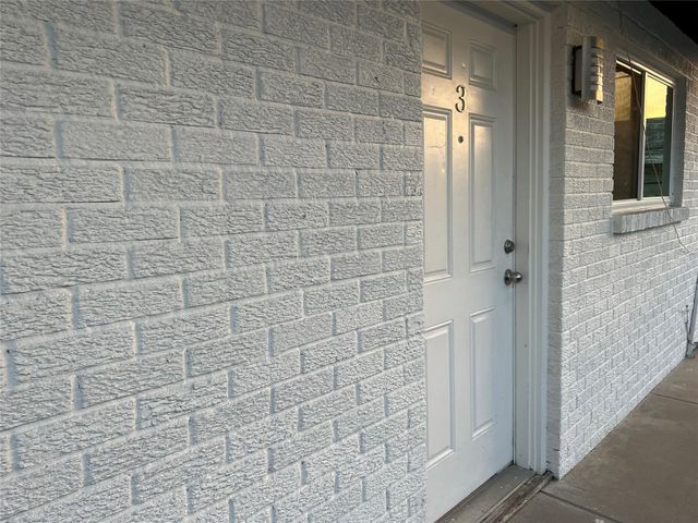 1849 W Main Street 15, Houston, TX 77098