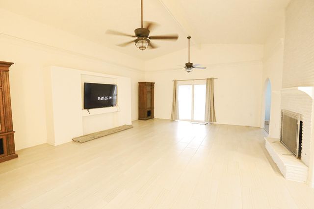 27 Marlin Lane, Baytown, TX 77520