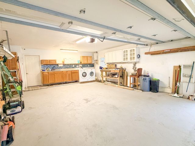 27 Marlin Lane, Baytown, TX 77520