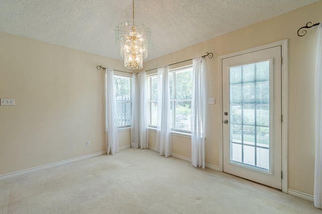127 Maple DR, Mountain City, TX 78610