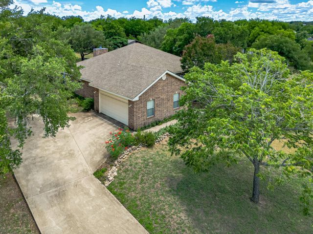 127 Maple DR, Mountain City, TX 78610