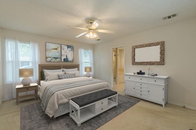 127 Maple DR, Mountain City, TX 78610