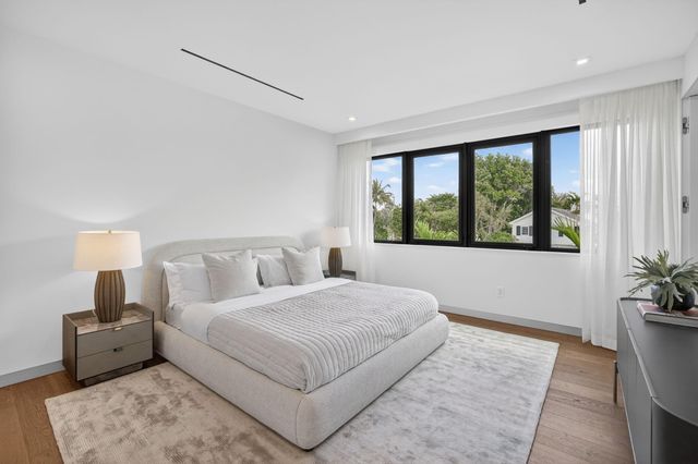 4312 NE 23 Avenue, Fort Lauderdale, FL 33308